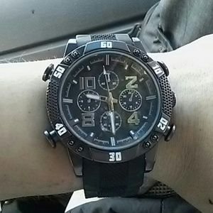 Brand New!! Mens stainless Steel Watch